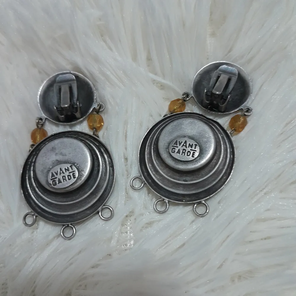 par de brincos de pressão vintage metal prata envelhecida