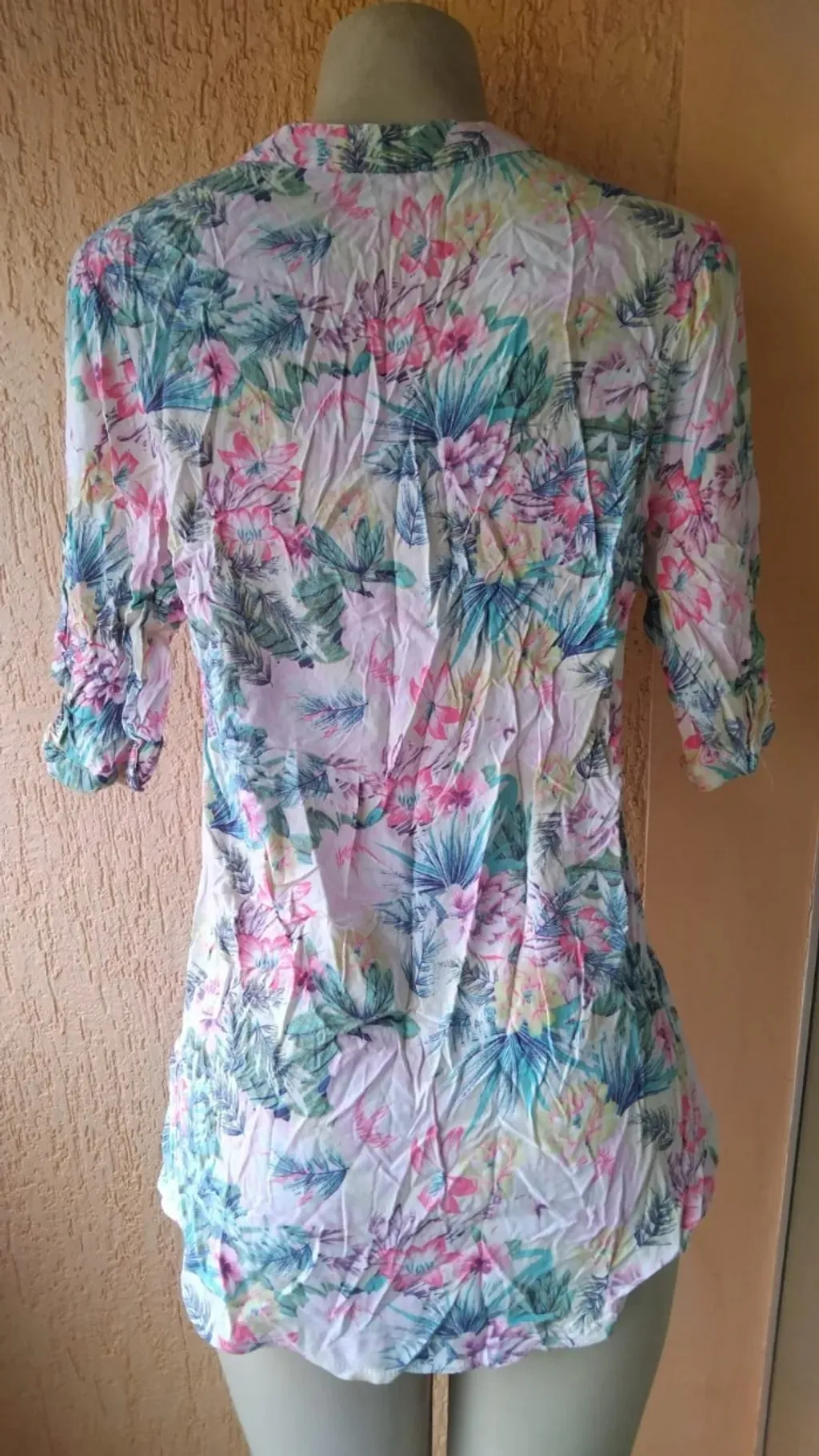 Camisa Floral Estilo Chemise Curta  Tam M
