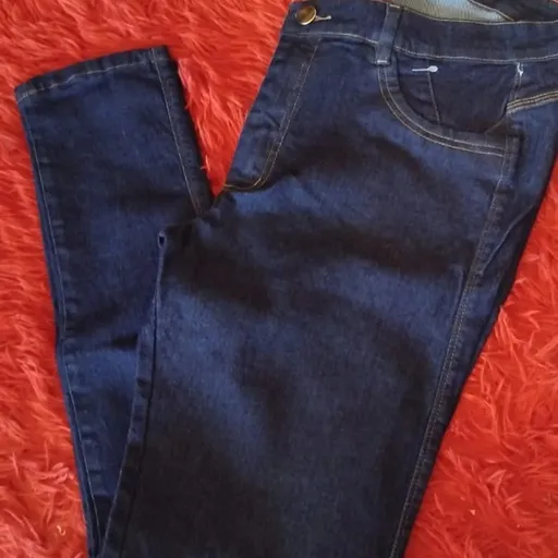 Calça Jeans Feminina Cós Alto com Lycra Tam 46 NOVA