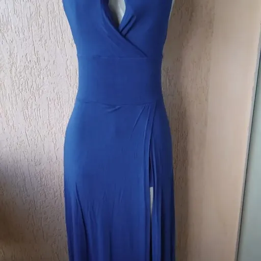 Vestido Longo Com Fenda, Bojo e Short Interno Tamanho Único