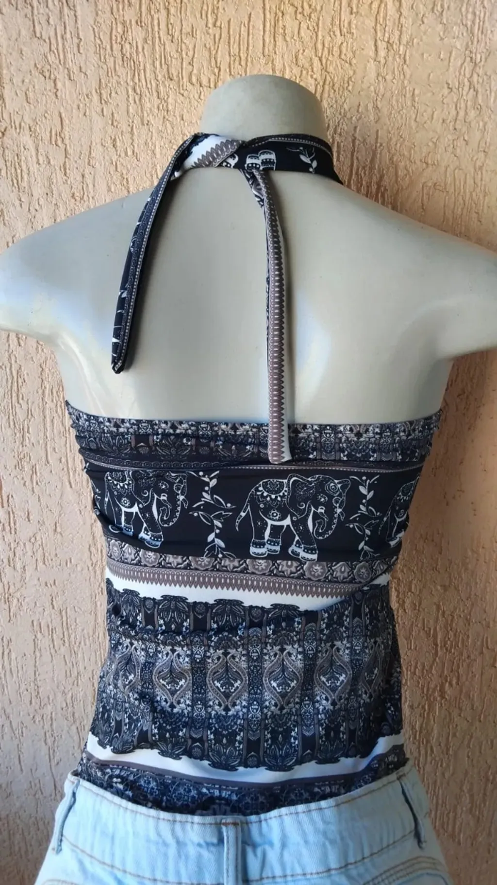 Body Feminino Frente Única com Bojo e Decote Estampa Indiana