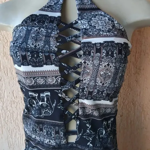 Body Feminino Frente Única com Bojo e Decote Estampa Indiana