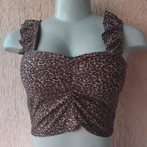 Cropped Animal Print em Lycra com Bojo Estiloso e Confortável