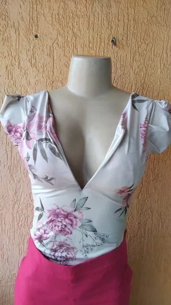 Body Feminino Floral Chocomel  Manga Princesa com Bojo Tam P