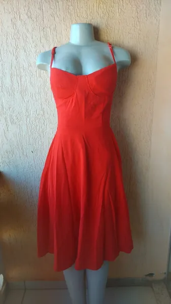 Vermelho Midi em Alfaiataria Tamanho M