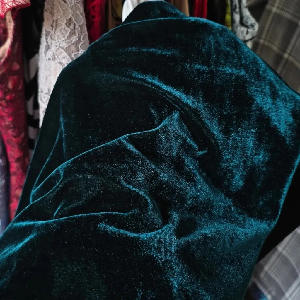 Vestido veludo molhado verde