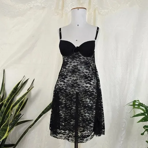 Camisola preta renda