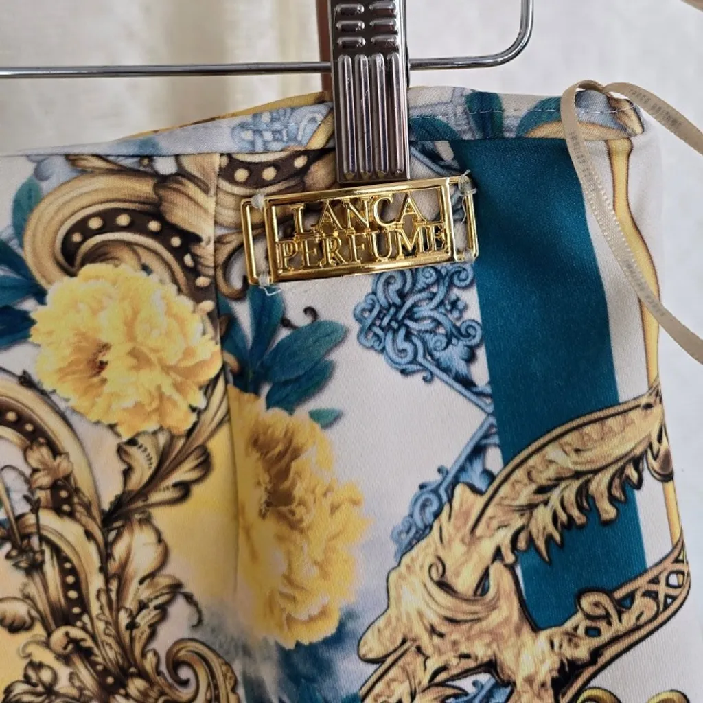 Short saia Lança Perfume