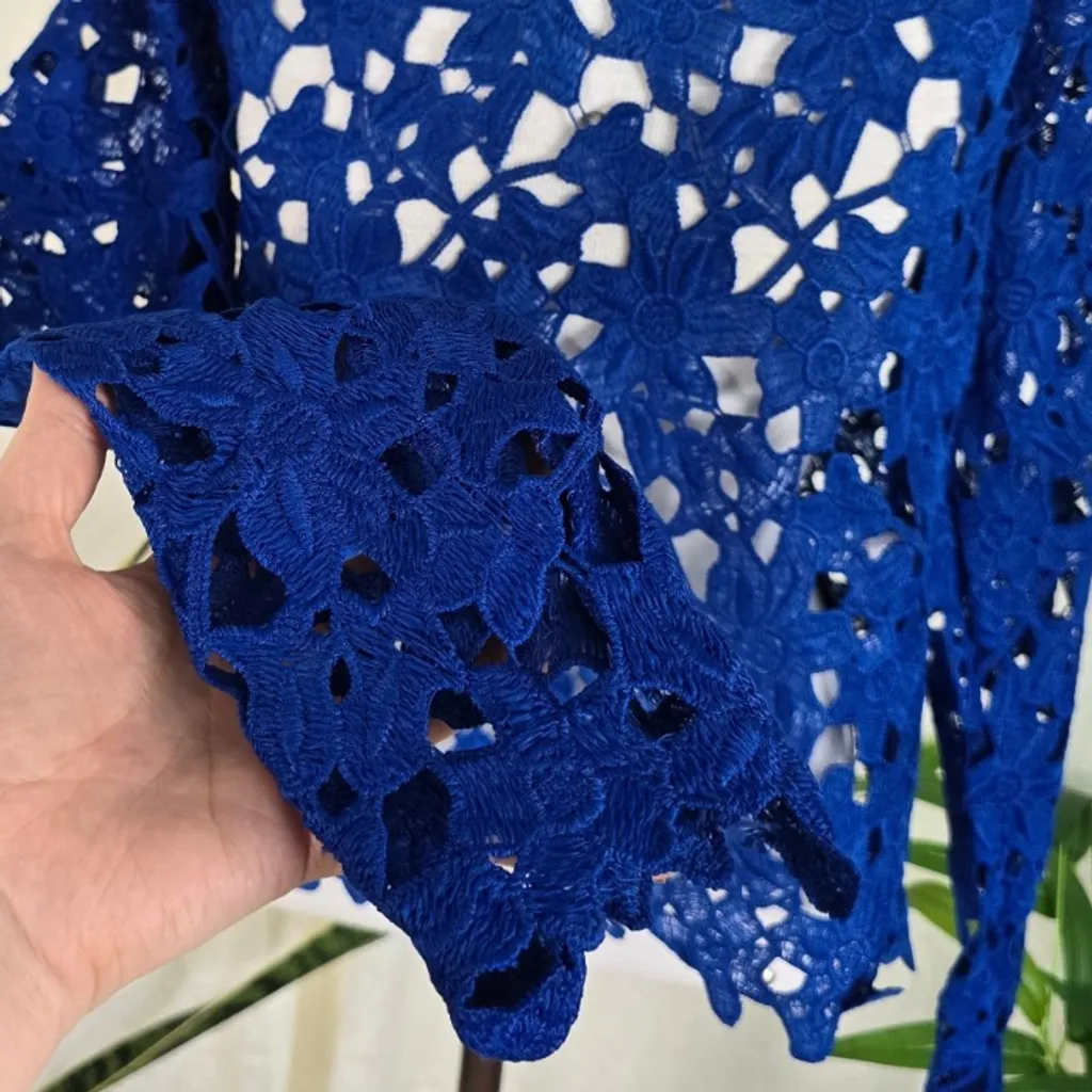 blusa azul renda guipir