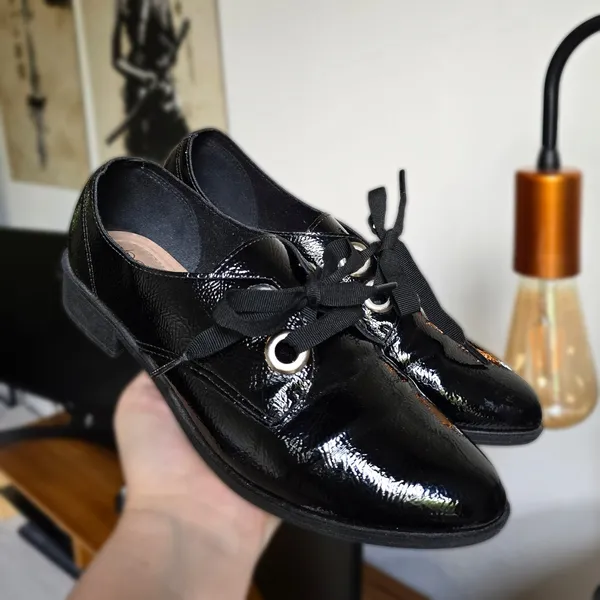 Sapato oxford verniz preto