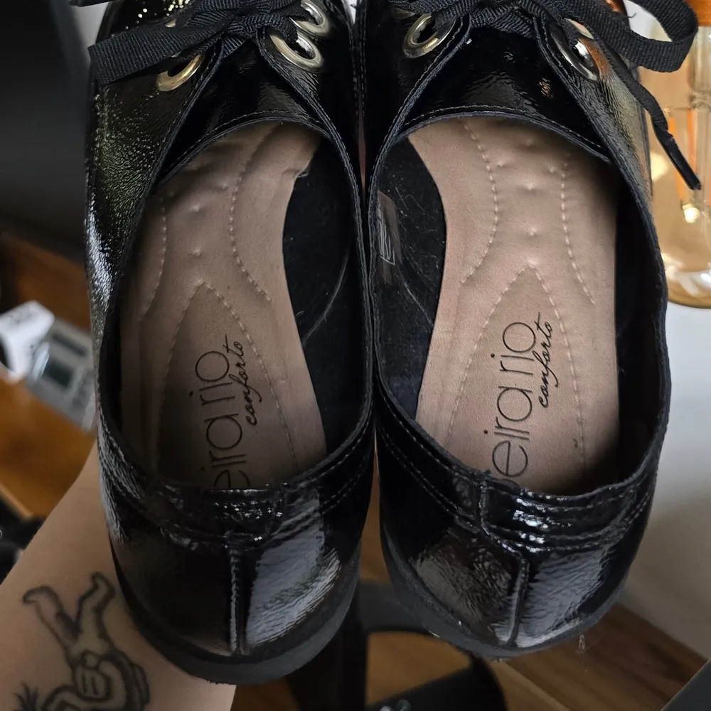 Sapato oxford verniz preto