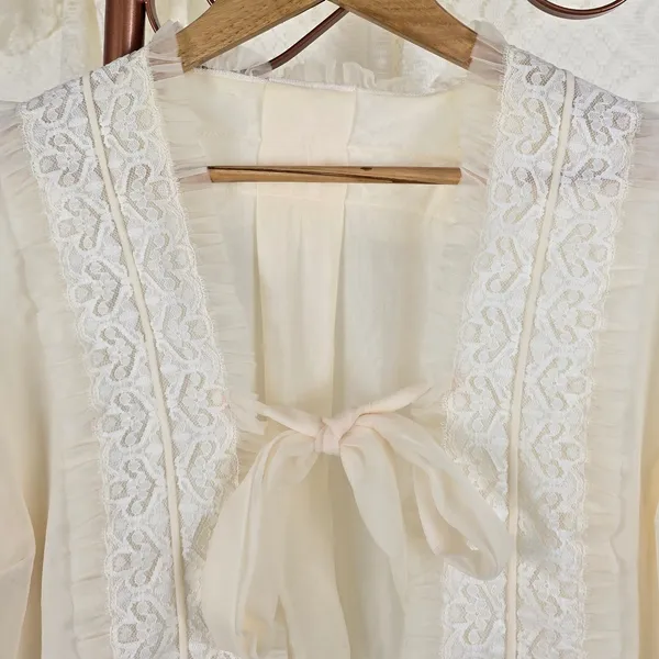 Casaqueto boudoir vintage Lumiere
