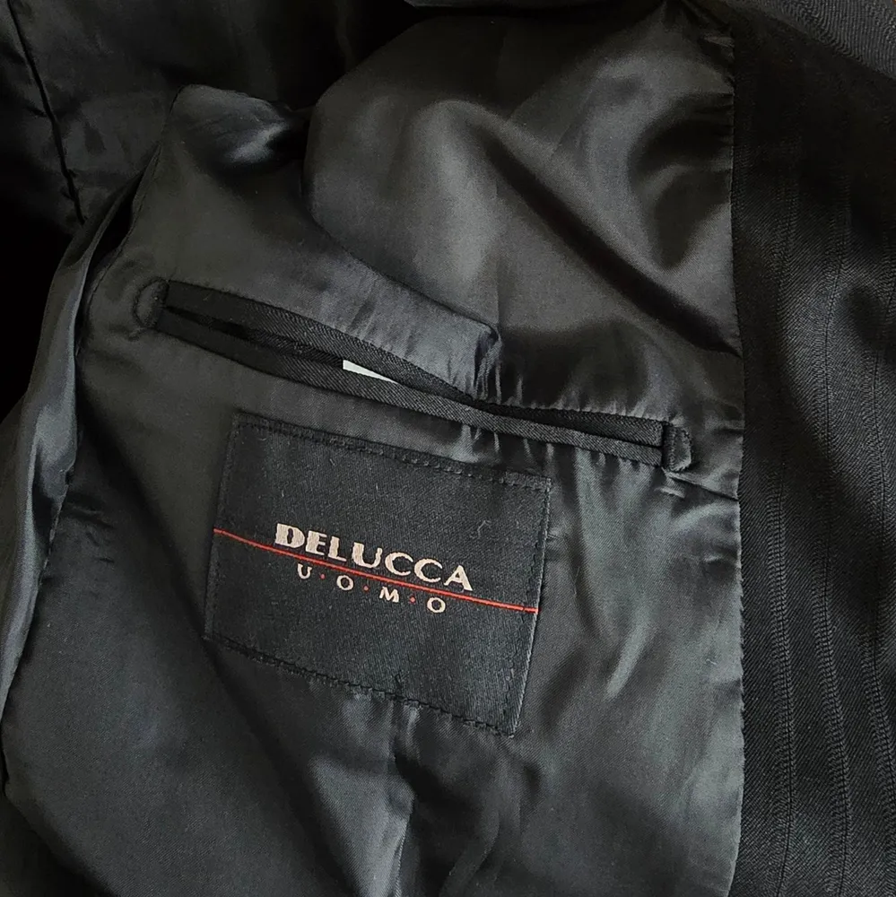 Terno Delucca preto