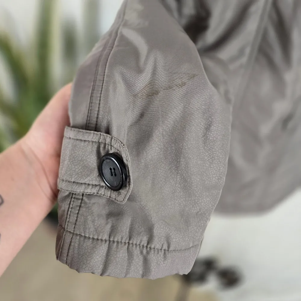 Trench coat cinza