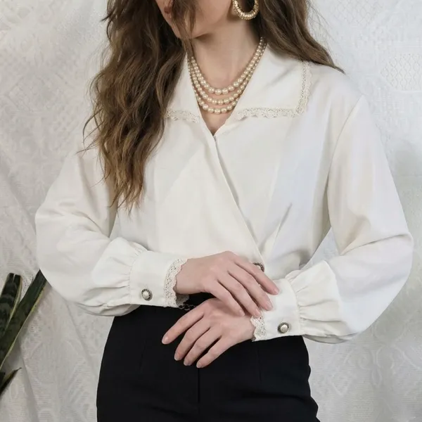 Blusa vintage 80s crepe pérolas