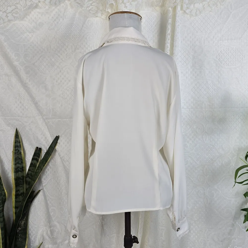 Blusa vintage 80s crepe pérolas