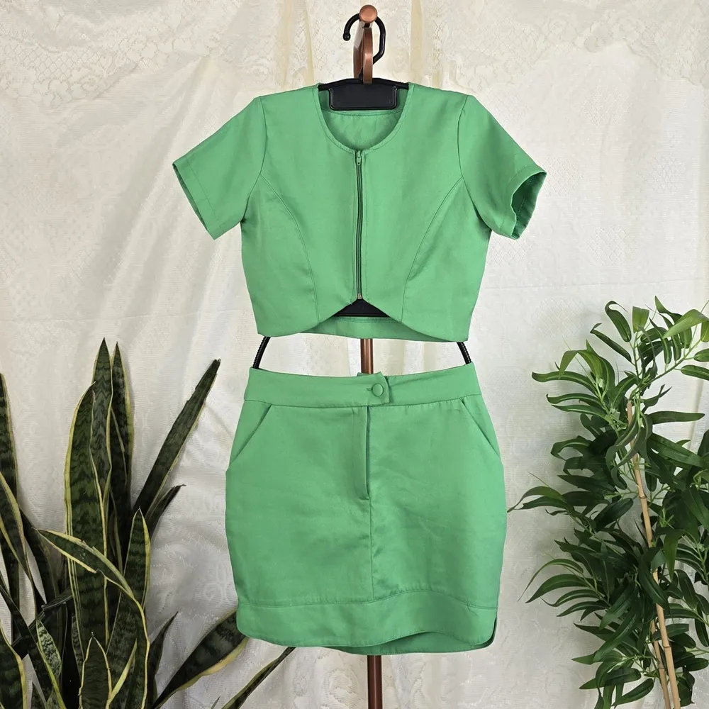 Conjunto verde social