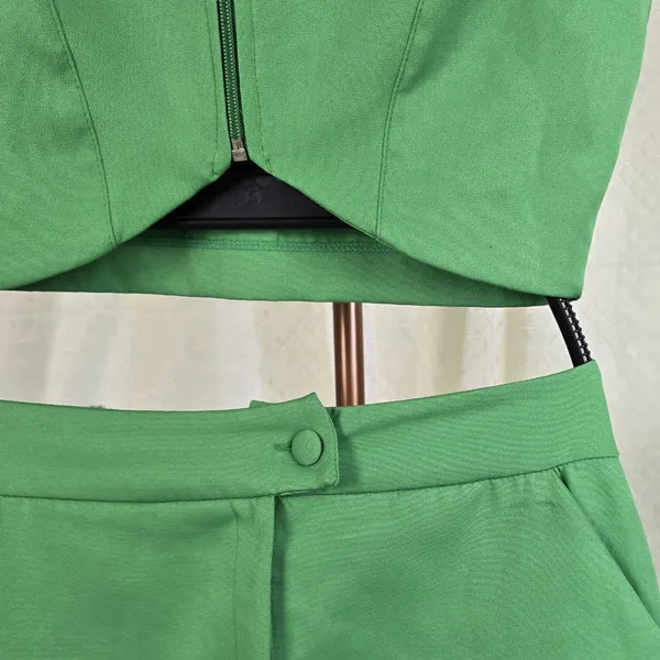 Conjunto verde social