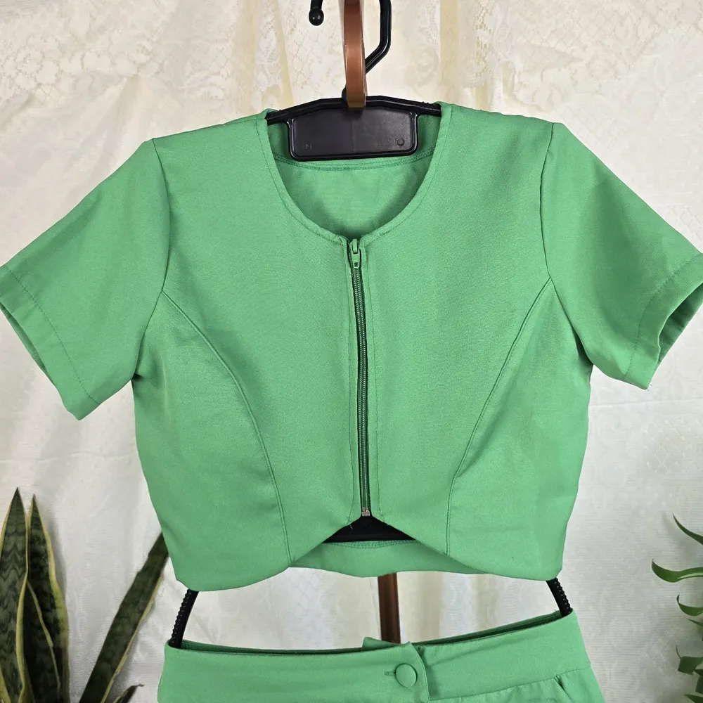 Conjunto verde social