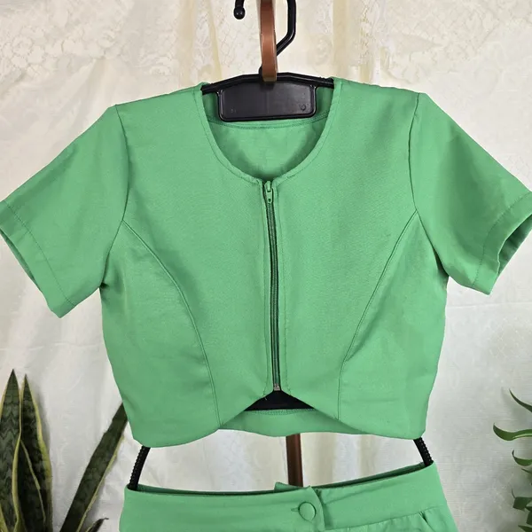 Conjunto verde social