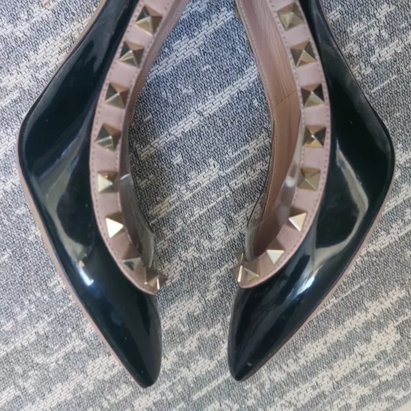 VALENTINO garavani rockstud