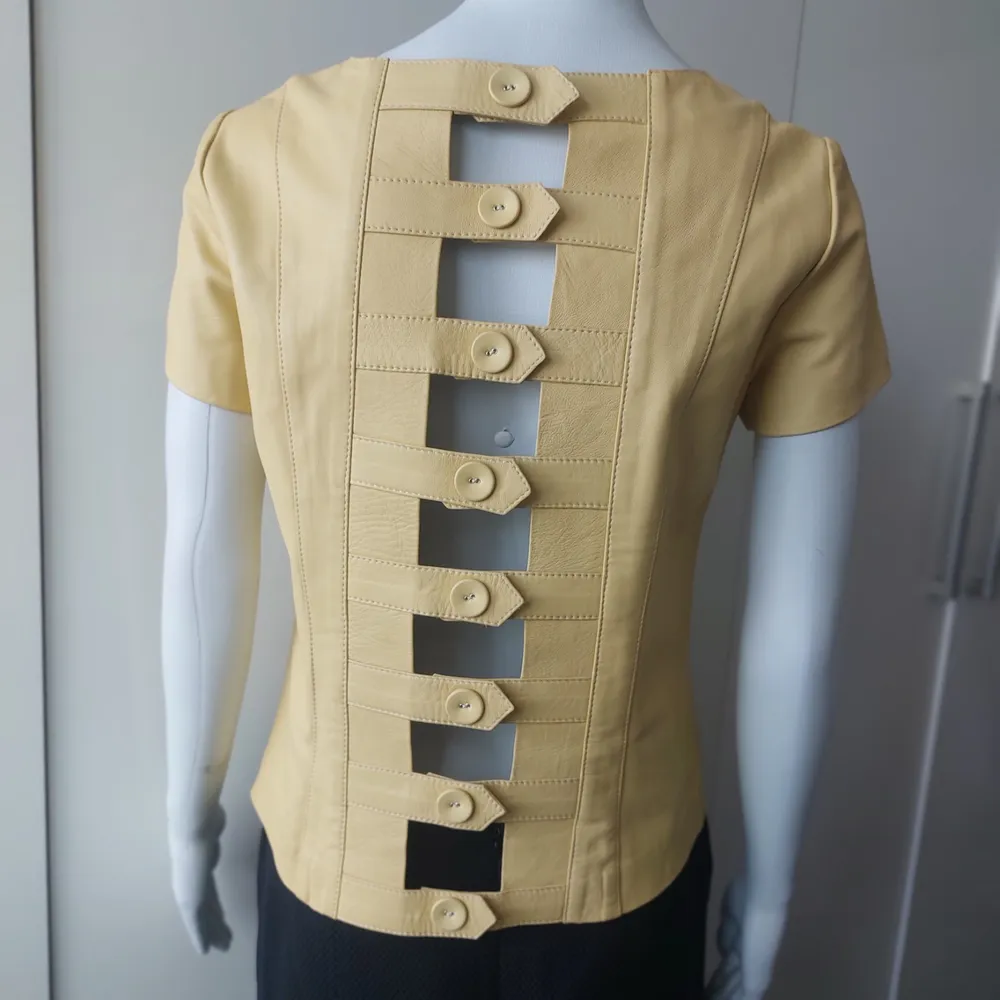 CLÉ  blusa couro