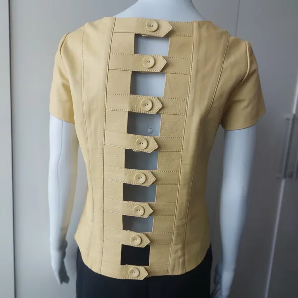 CLÉ  blusa couro