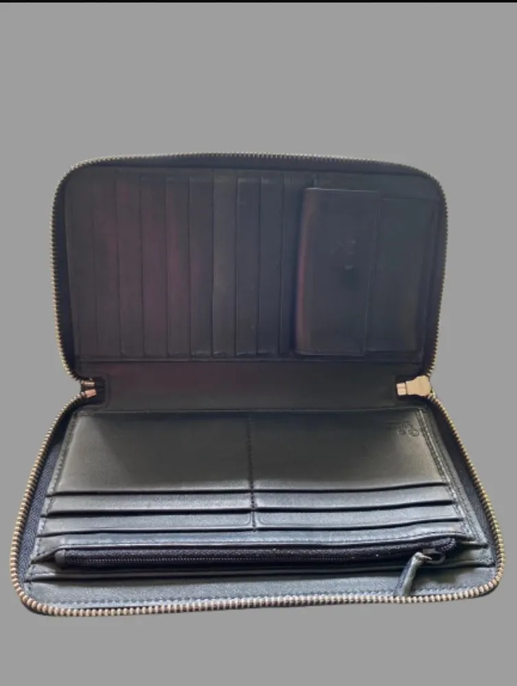 Carteira Gucci original em ótimo estado - marinho