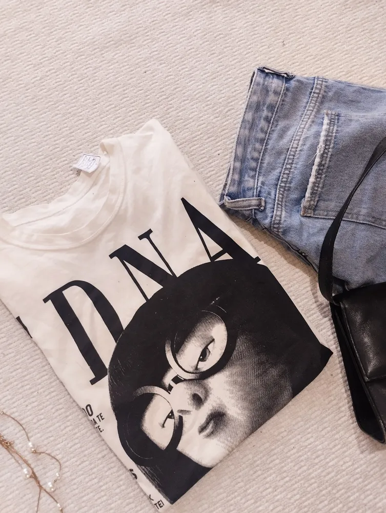 T-shirt Edna