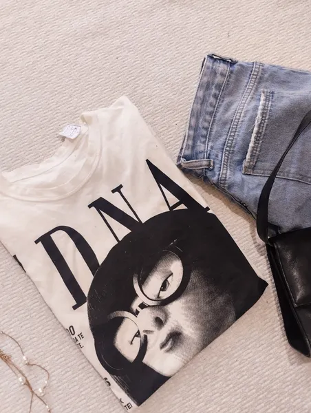 T-shirt Edna