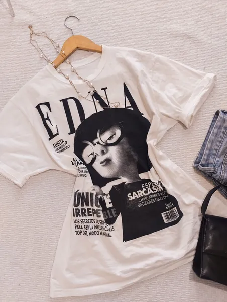 T-shirt Edna