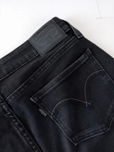 Calça jeans preta