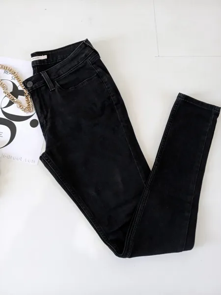 Calça jeans preta