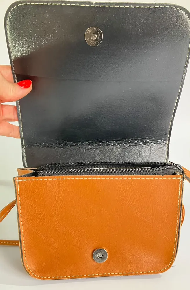 Bolsa Transversal Marrom Estampa Pop Art