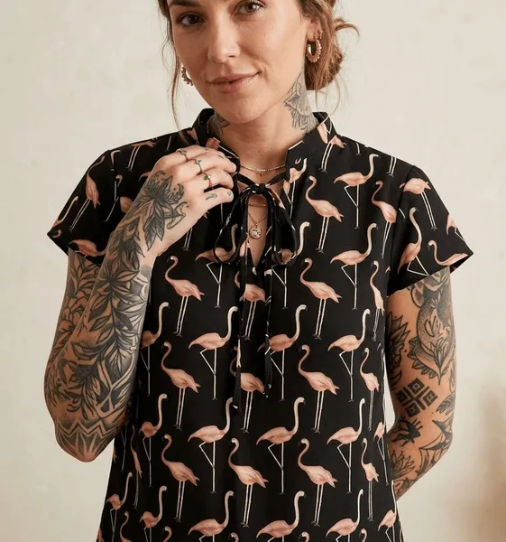 Blusa Estampa Flamingos - M