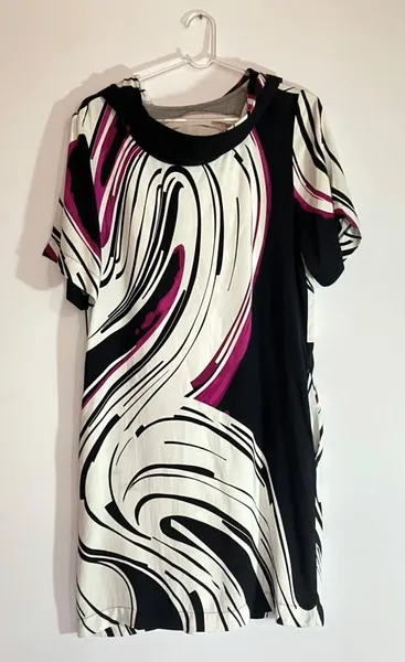 Vestido Midi Com Capuz e Bolsos -M