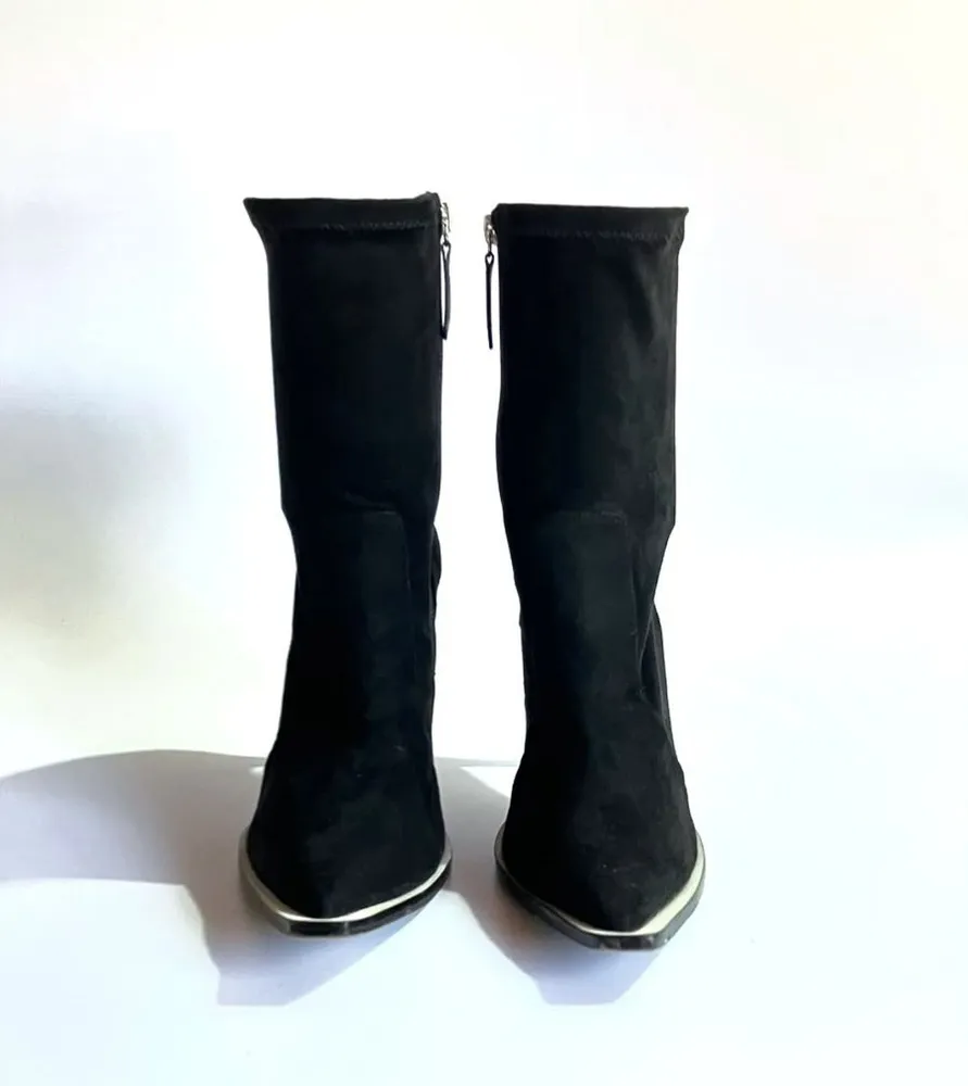 Bota Schutz Estilo Anos 60 Cano Médio - 38