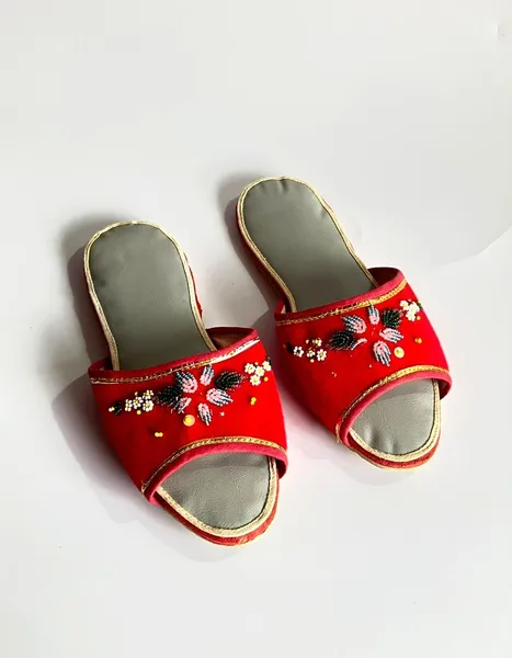 Chinelo Mule Veludo Vermelho Bordado Vintage 35/36