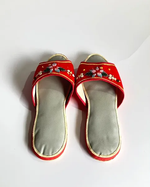 Chinelo Mule Veludo Vermelho Bordado Vintage 35/36