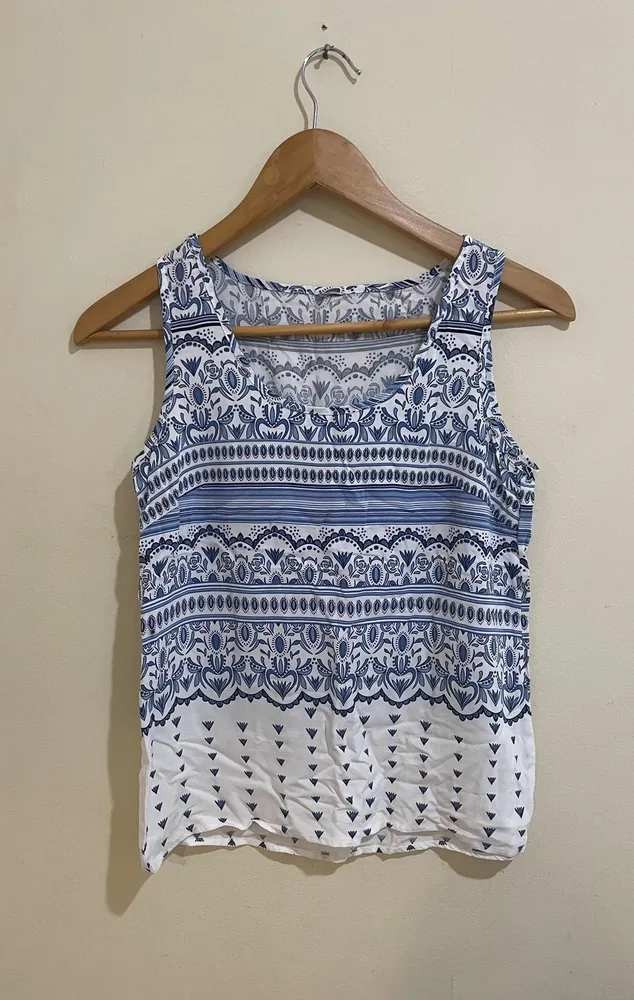 blusa regata tecido leve