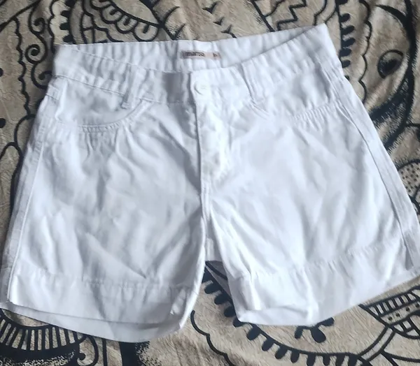 short branquissimo