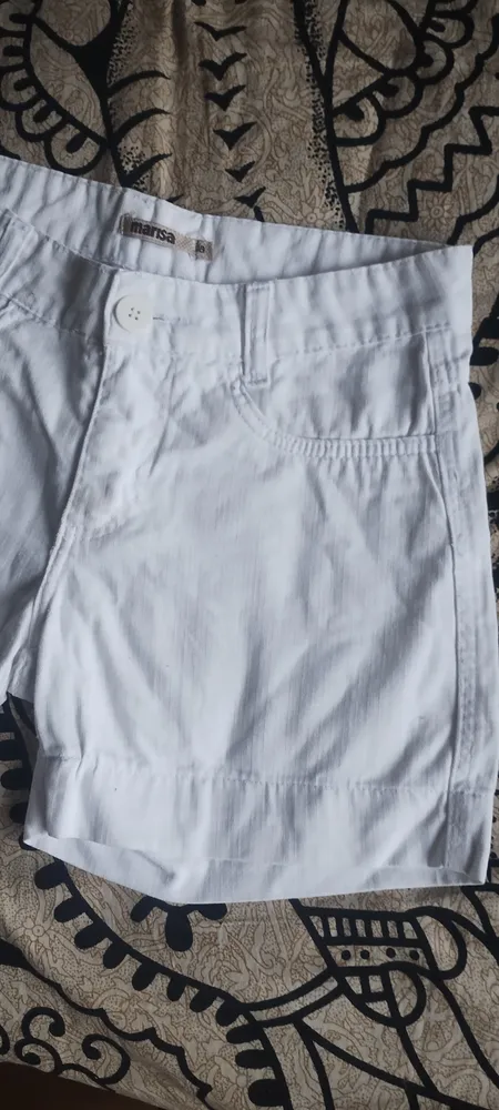 short branquissimo