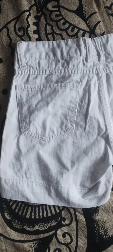 short branquissimo