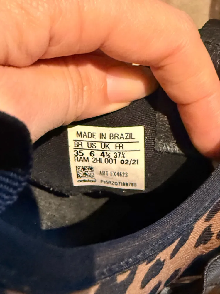 tênis adidas superstar animal print oncinha