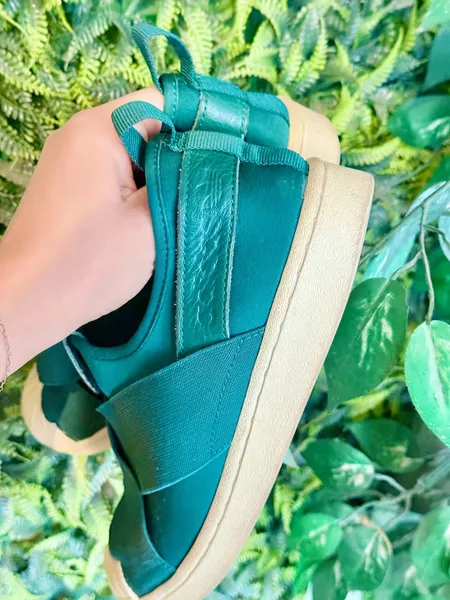 tênis adidas superstar slip on verde
