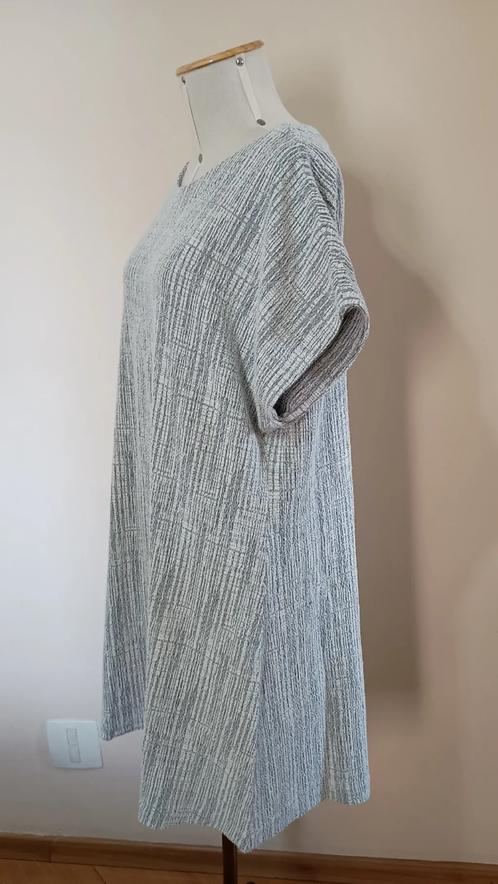 vestido manga curta plus size