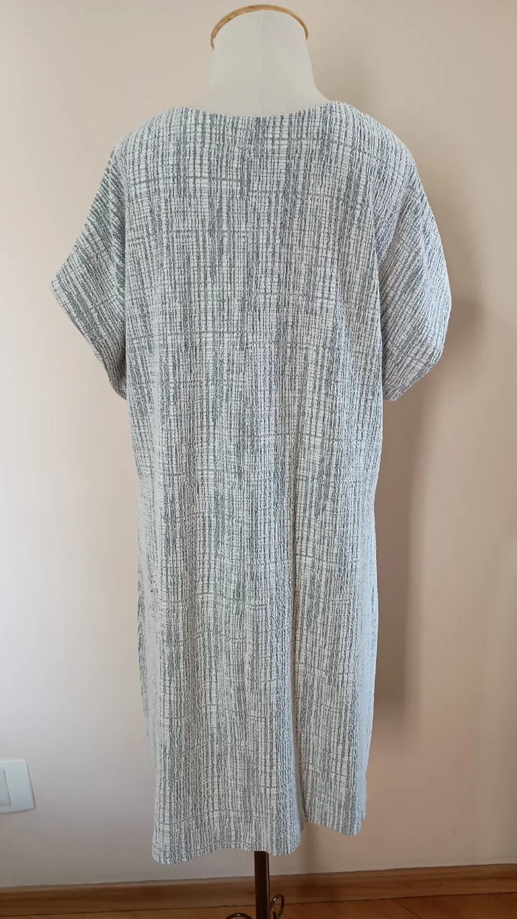 vestido manga curta plus size