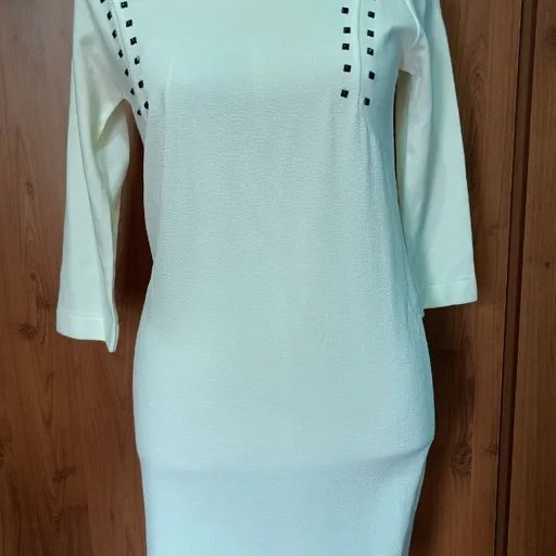 vestido off White Zara