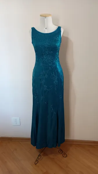vestido de festa verde bordado