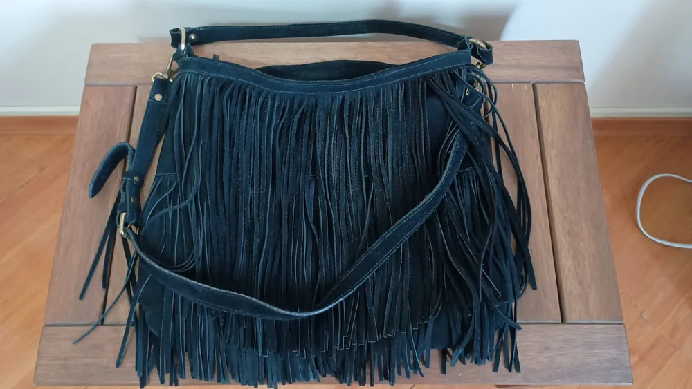Bolsa preta em couro legítimo Corello